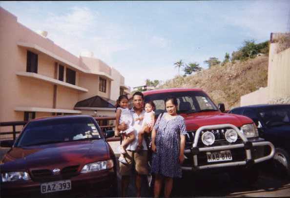 A family on vacation; Actual size=180 pixels wide